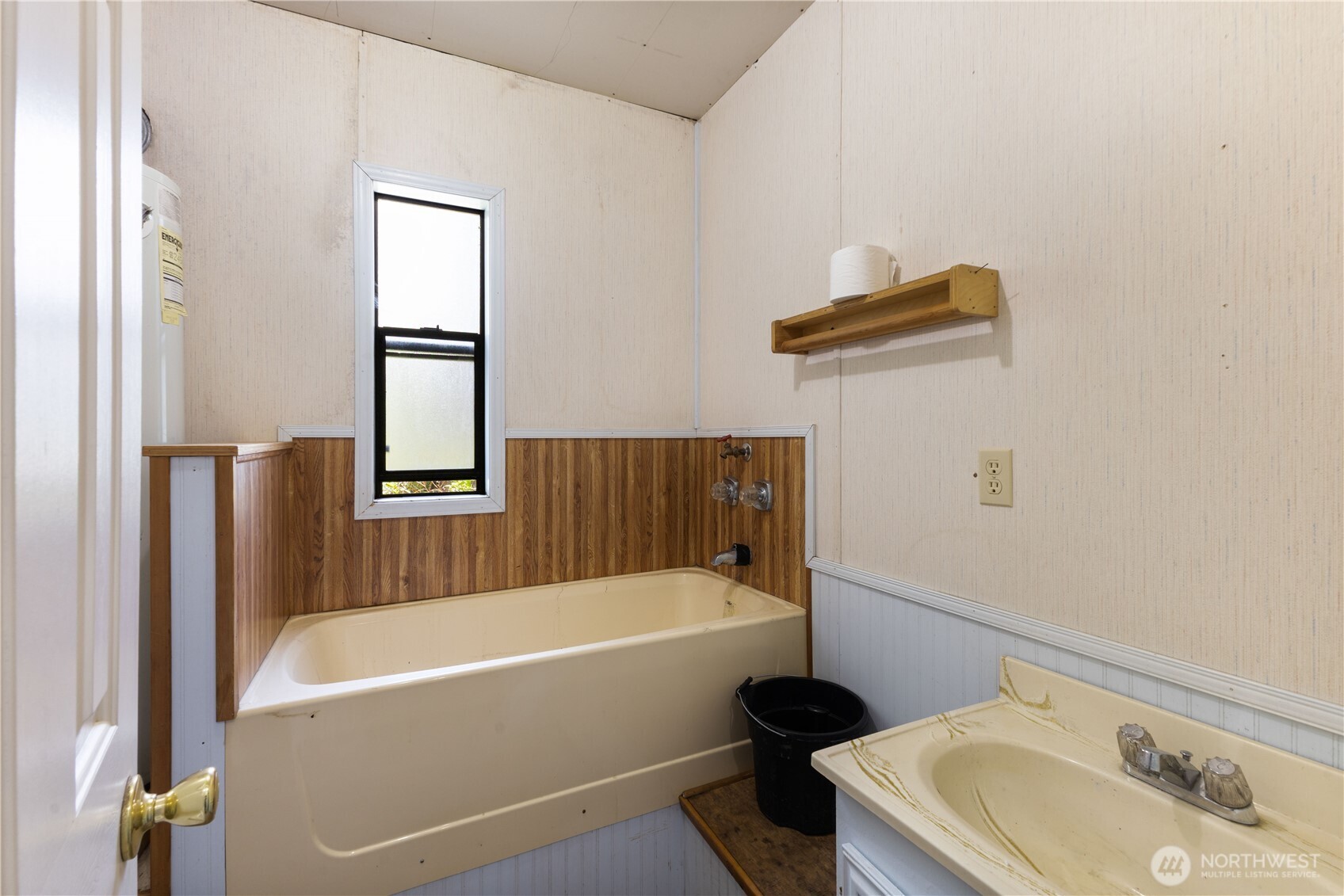 12833 Squaw Wood Lane Property Photo 18