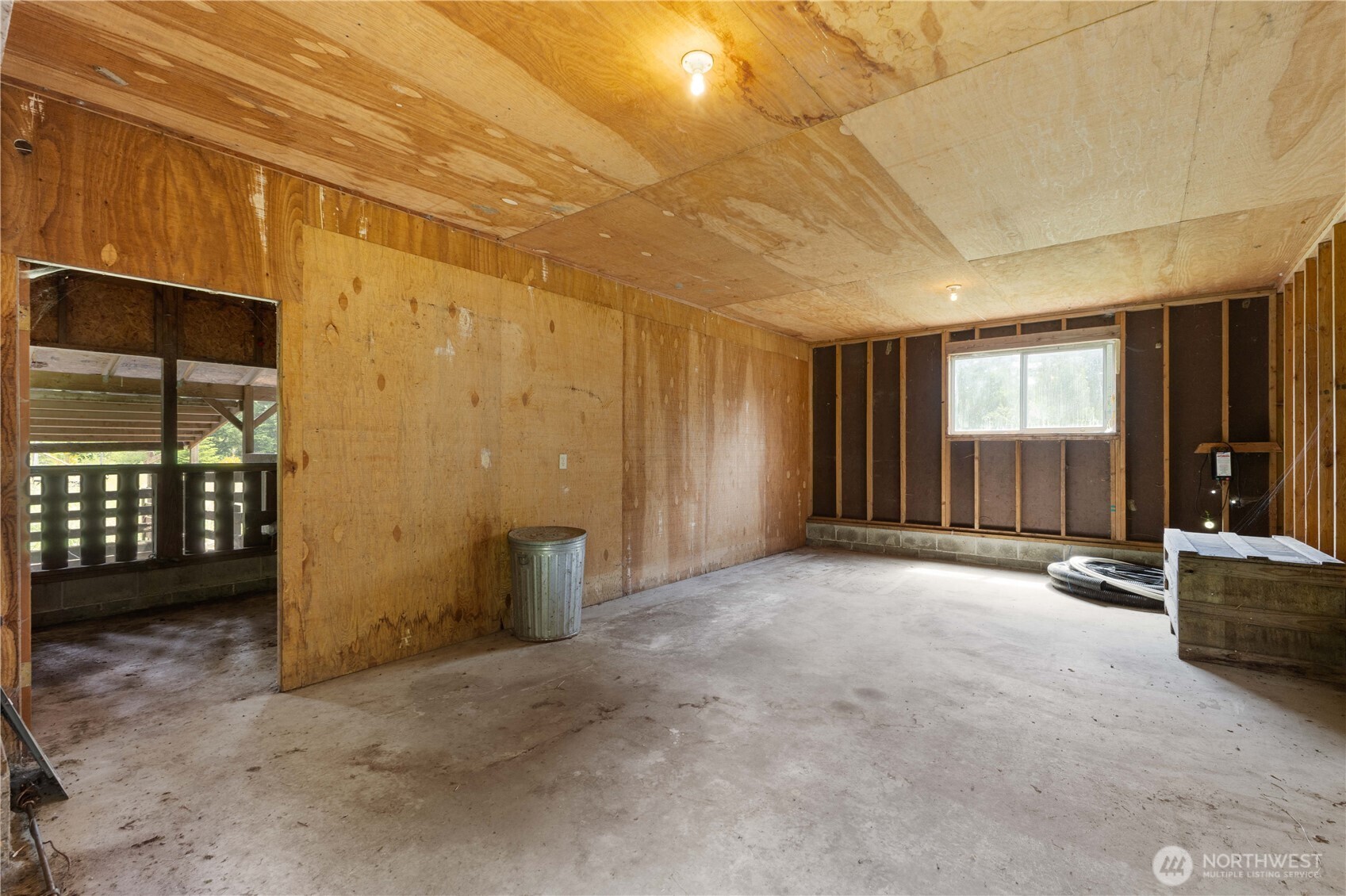 12833 Squaw Wood Lane Property Photo 21
