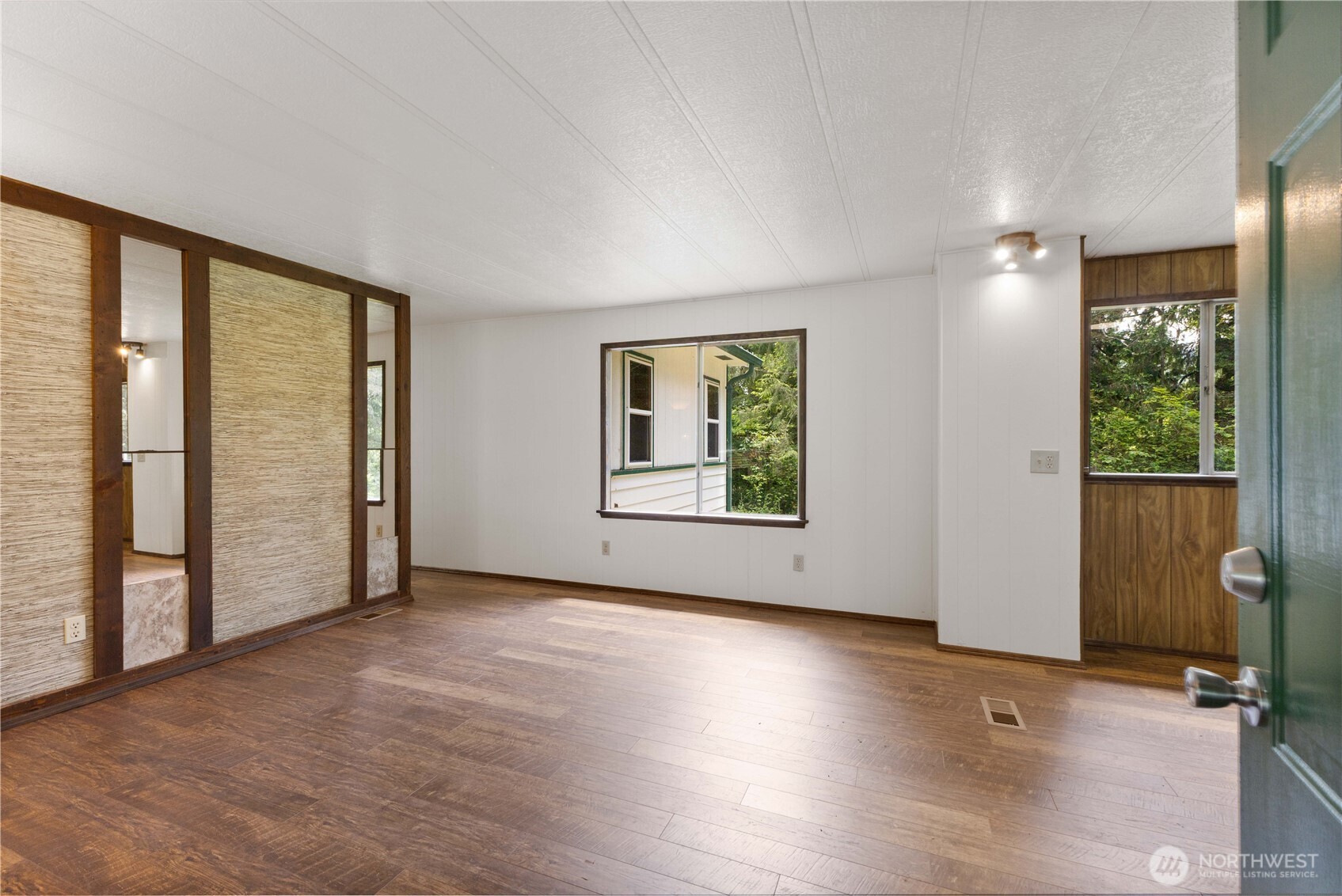 12833 Squaw Wood Lane Property Photo 27