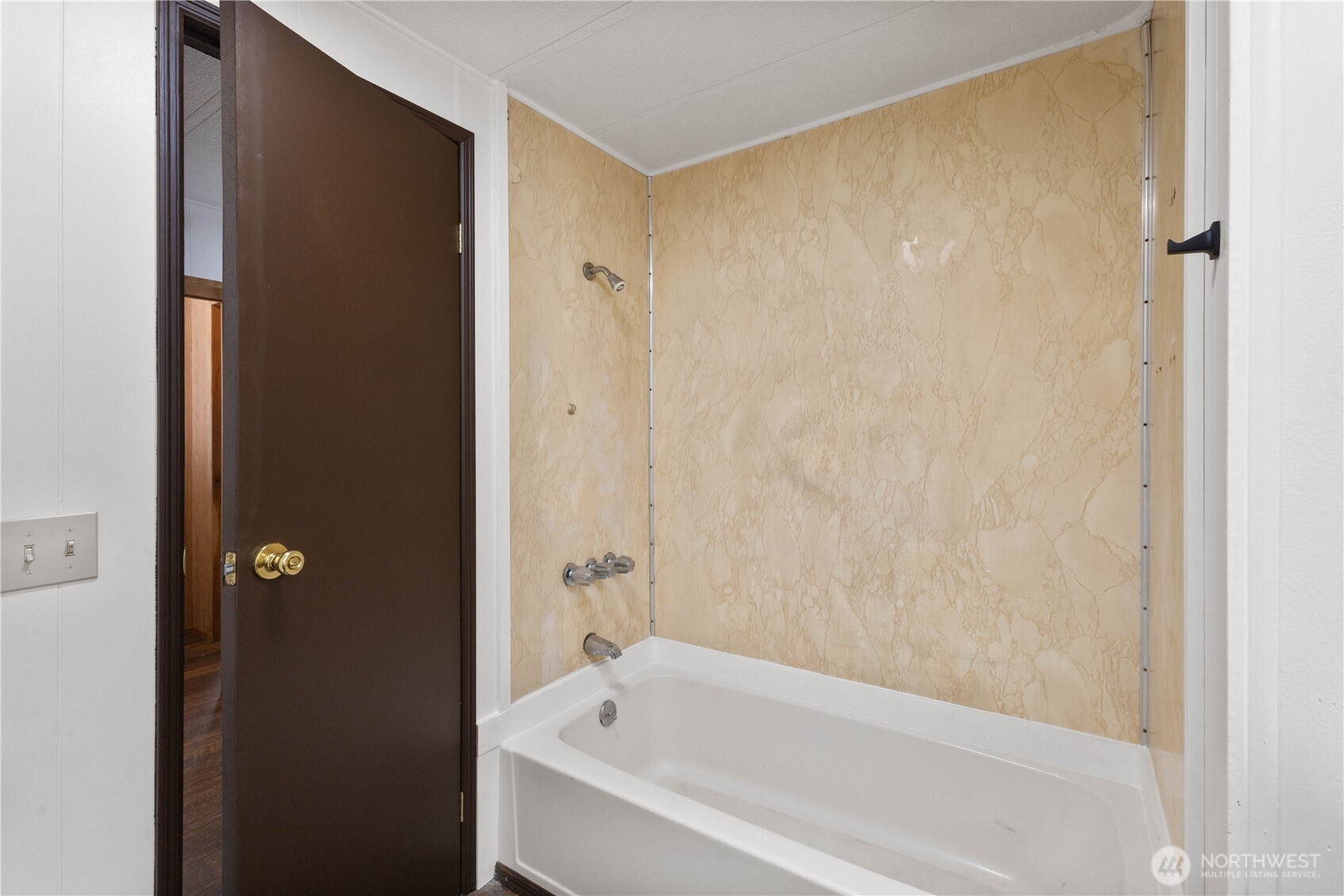 12833 Squaw Wood Lane Property Photo 34
