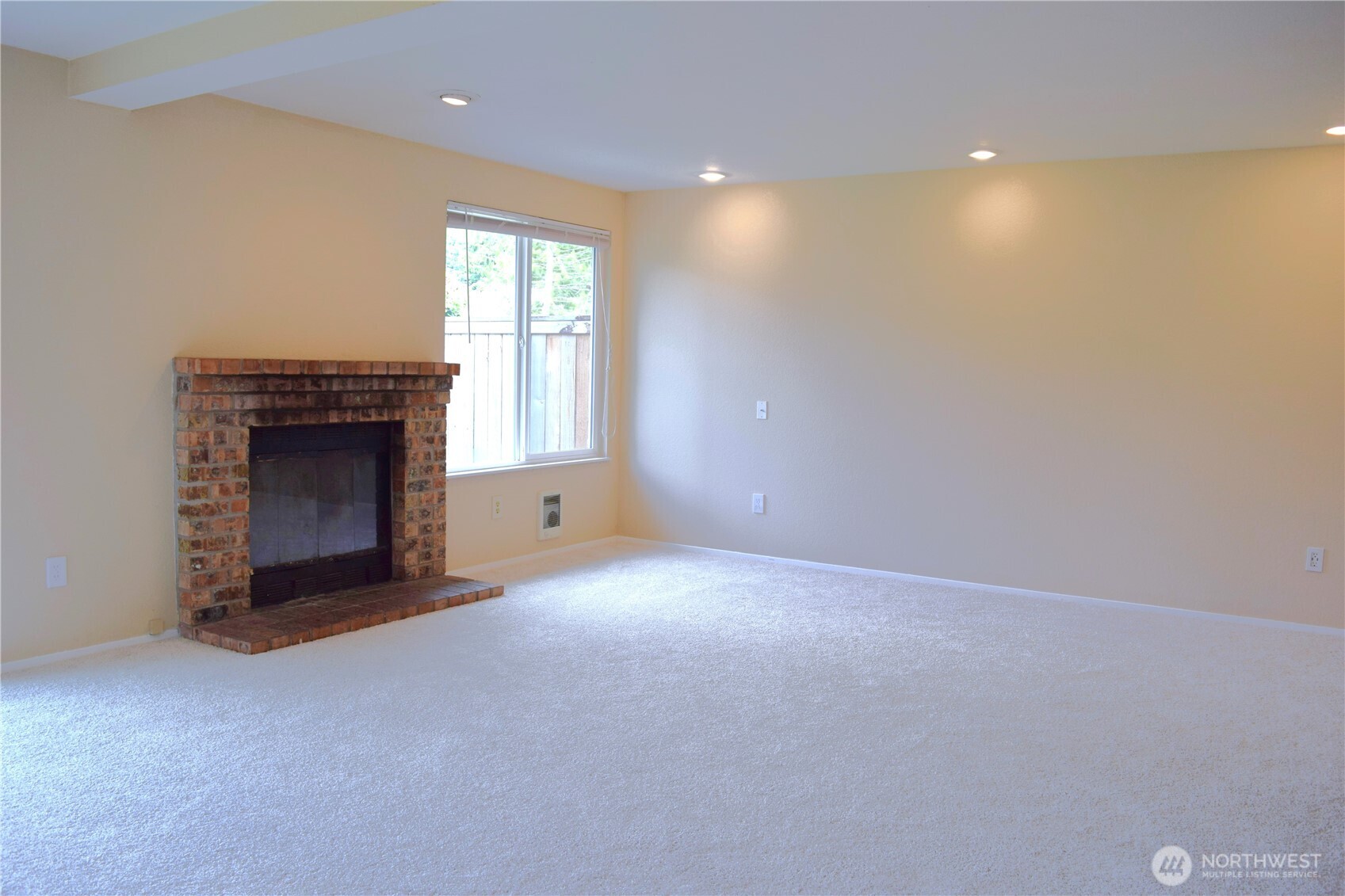 2113 186th Place Property Photo 9