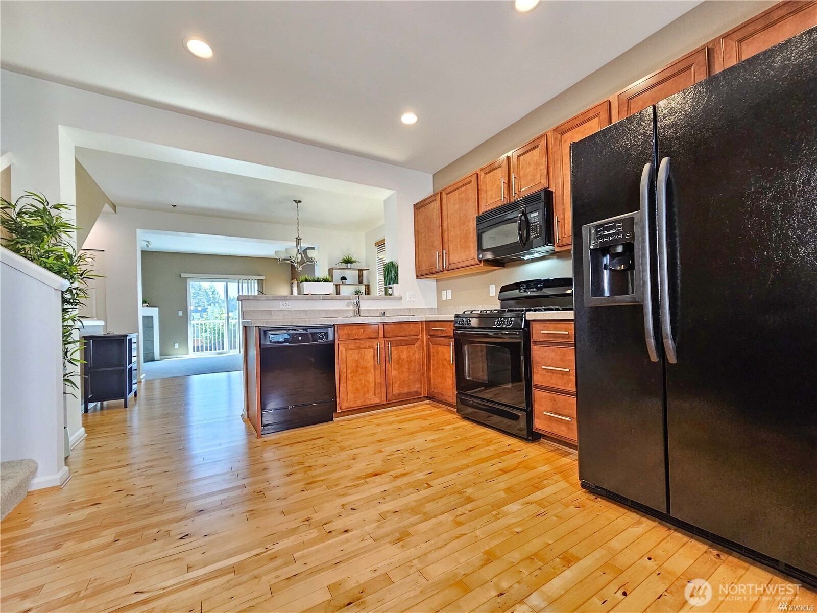 332 126th Place B Property Photo 5