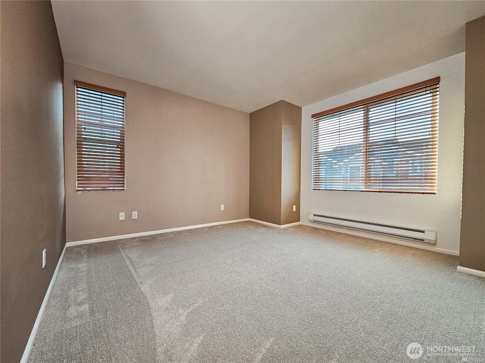 332 126th Place B Property Photo 9