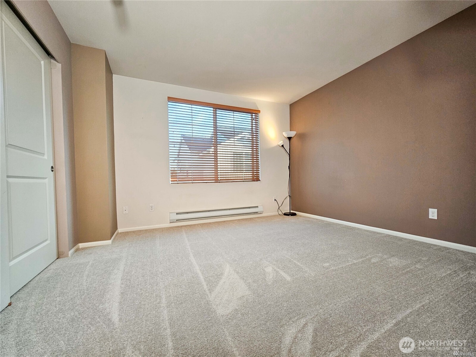 332 126th Place B Property Photo 12