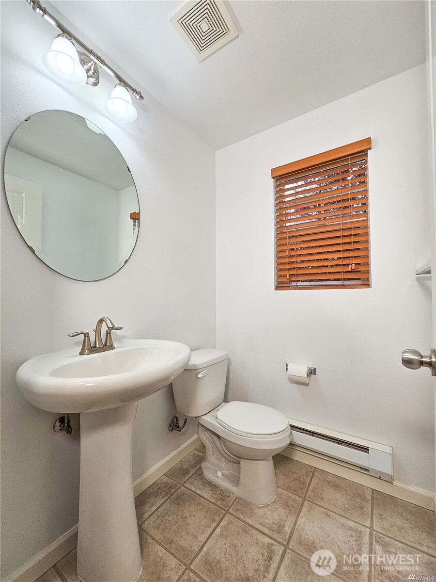 332 126th Place B Property Photo 14