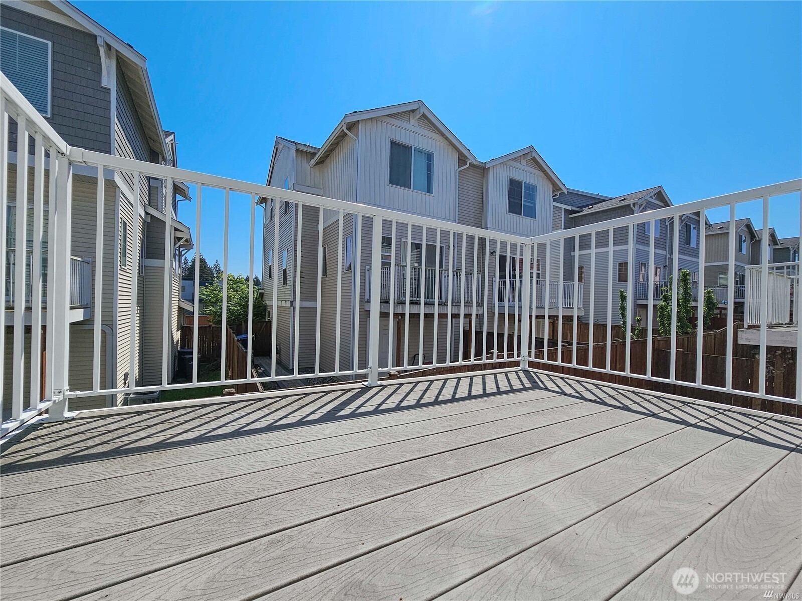 332 126th Place B Property Photo 16