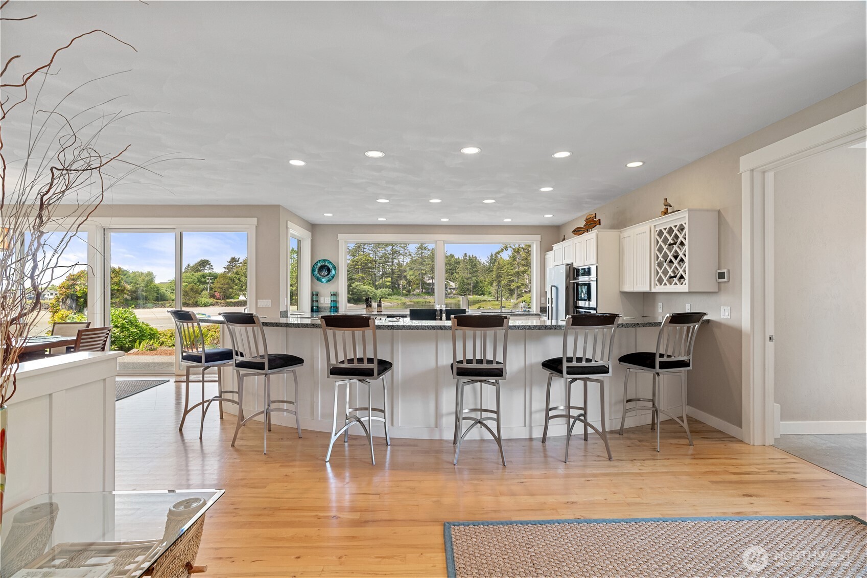 6 Diamond Drive Property Photo 5