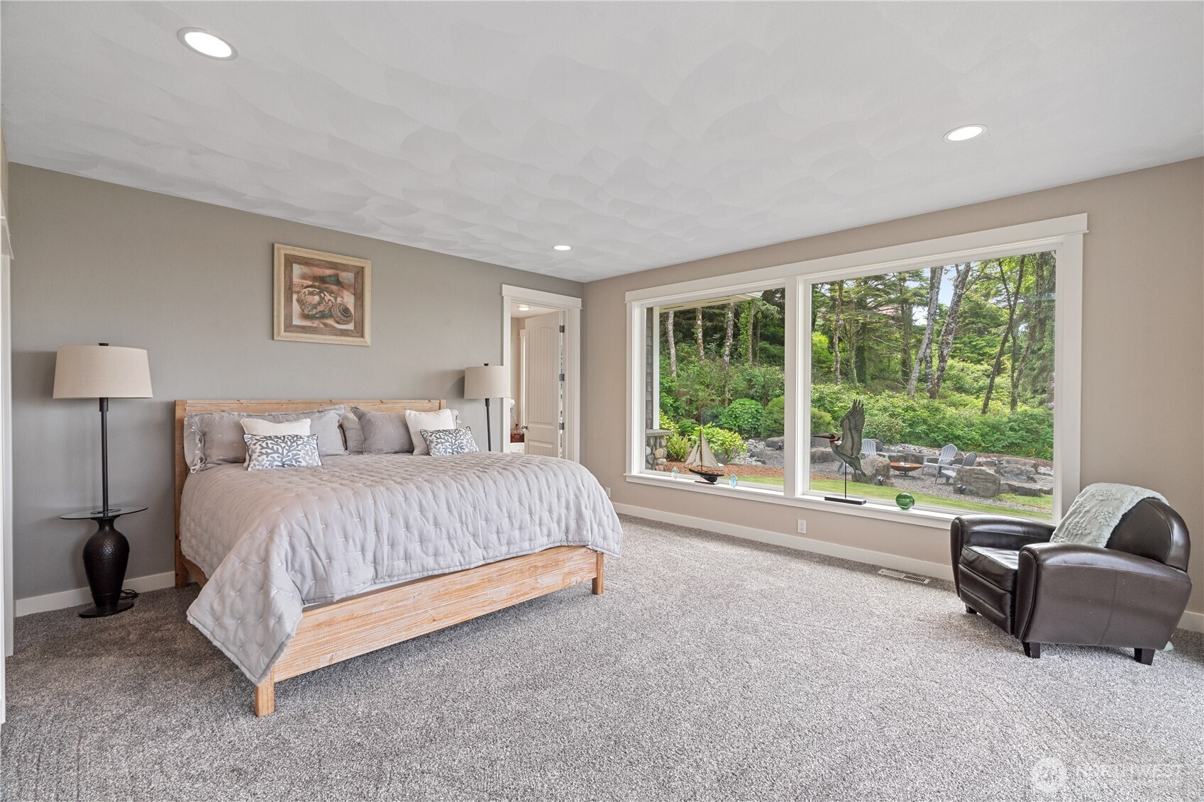 6 Diamond Drive Property Photo 12