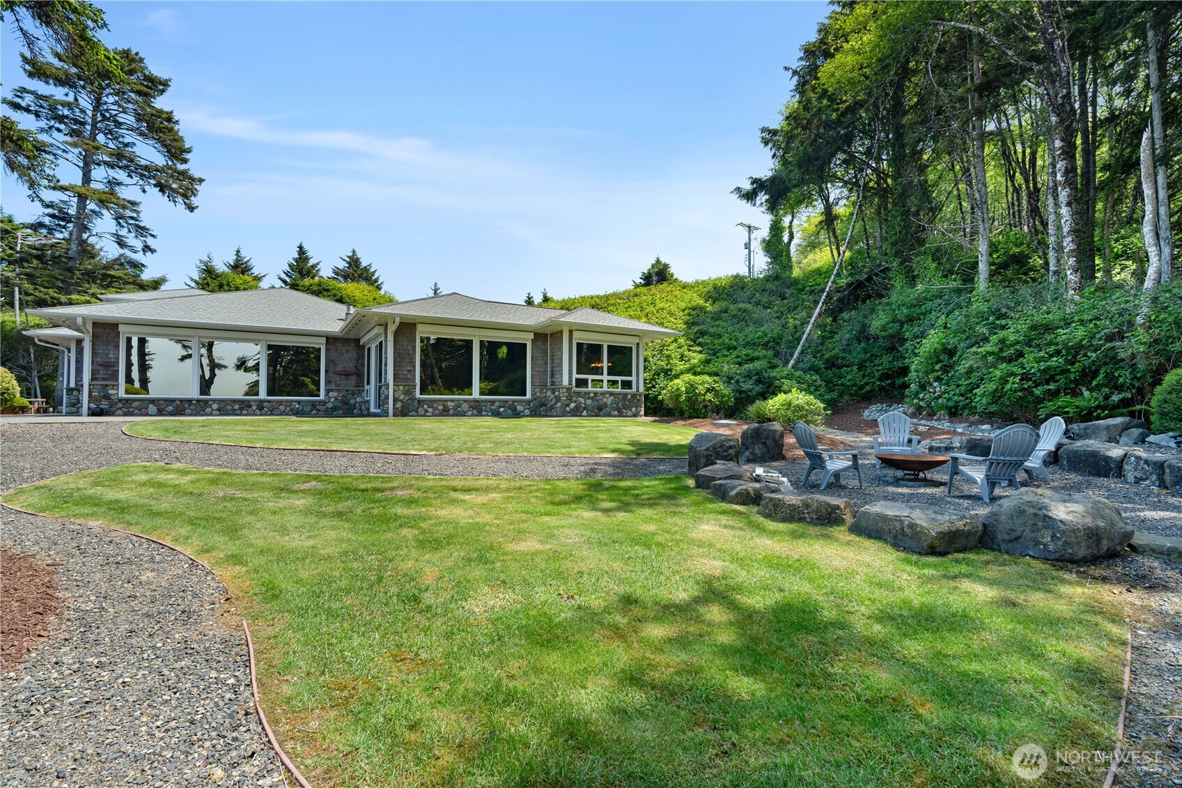 6 Diamond Drive Property Photo 30