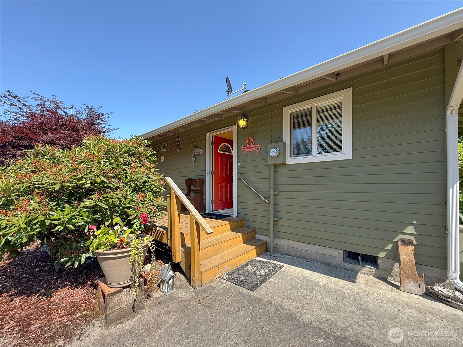 16 A Saratoga (including D-15) Drive Property Photo 8