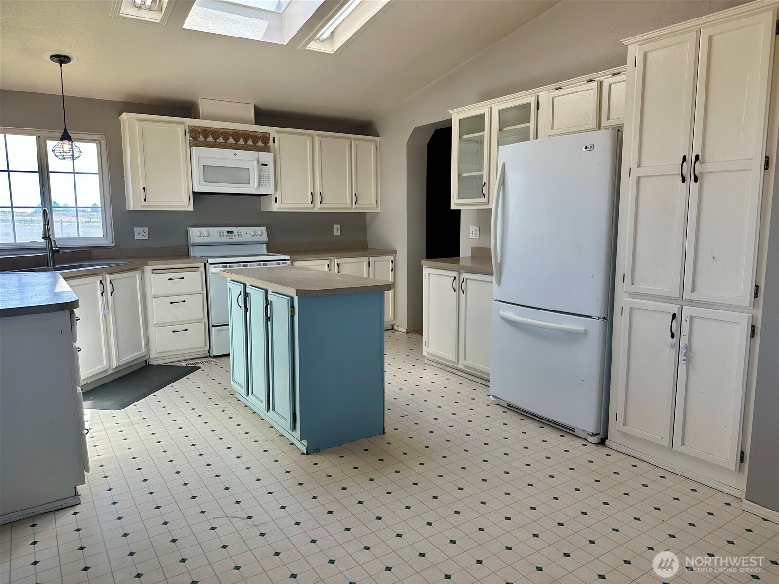 11137 Nw Dodson Road Property Photo 5