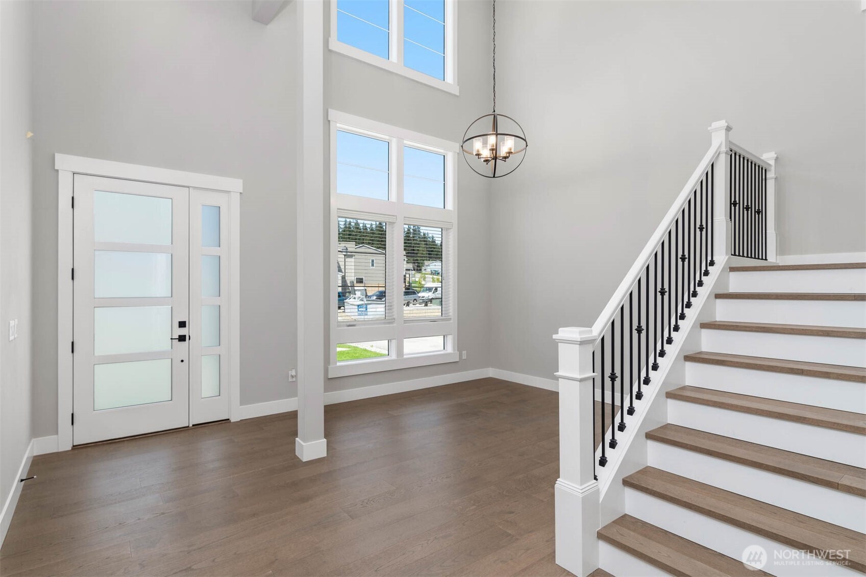 9501 38th Street Property Photo 2