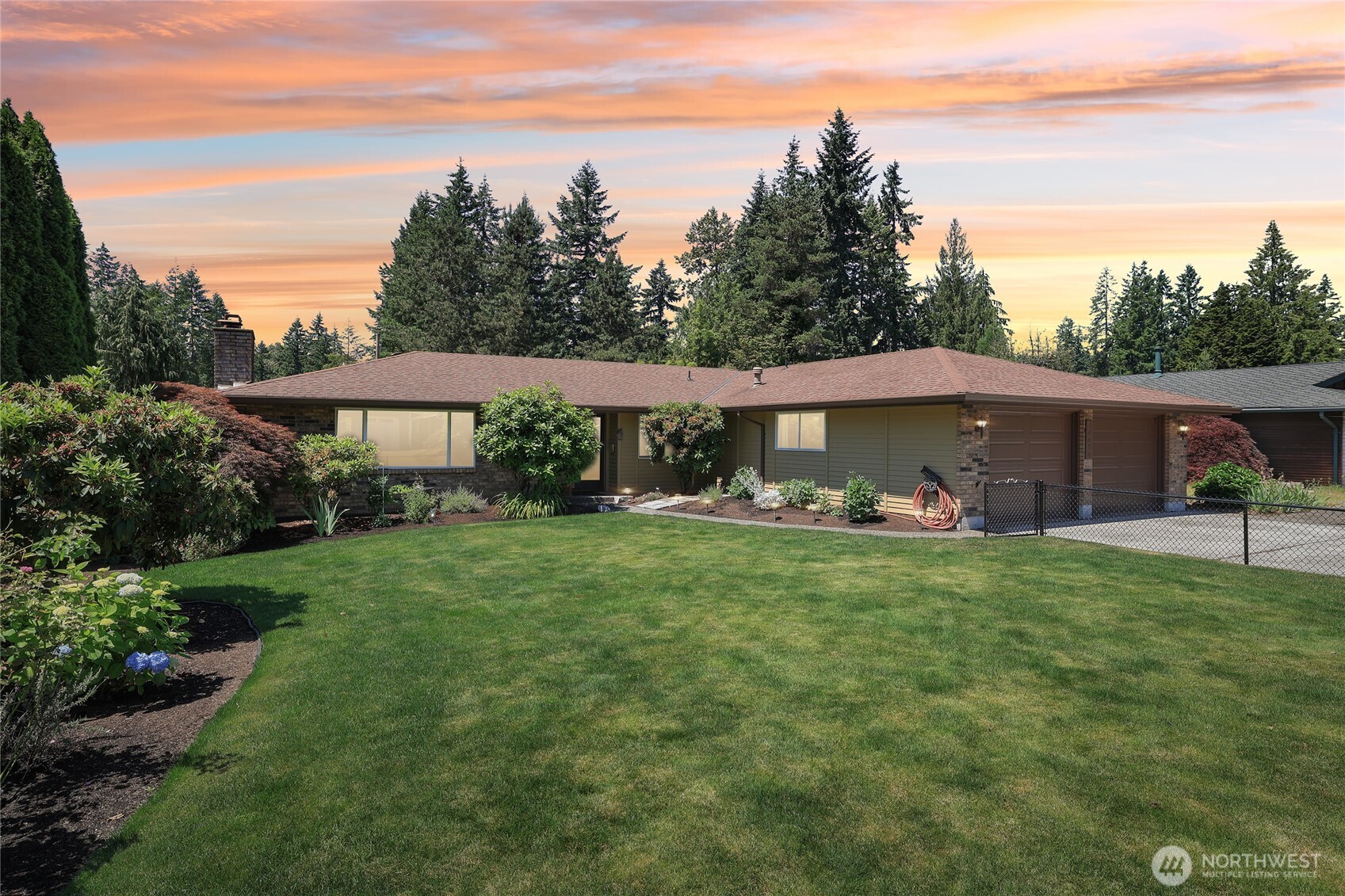 14429 157th Place Property Photo 1