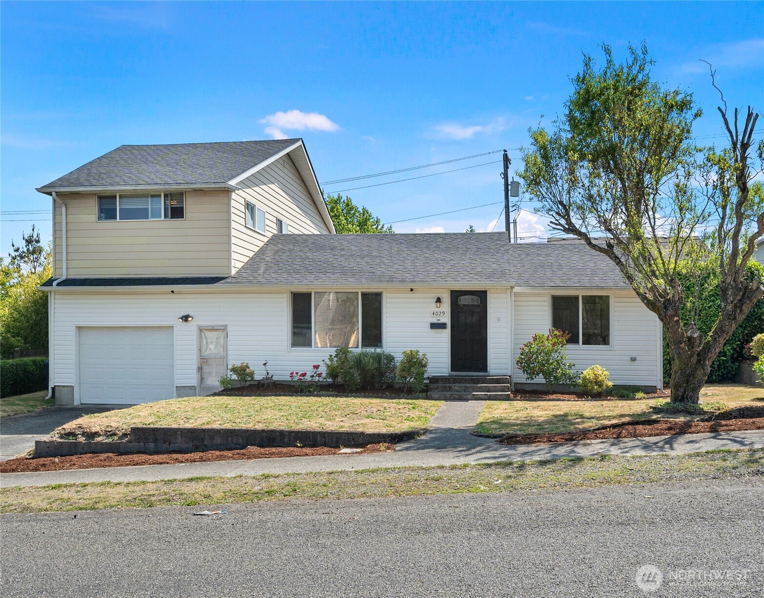 4029 E Spokane Street Property Photo 1