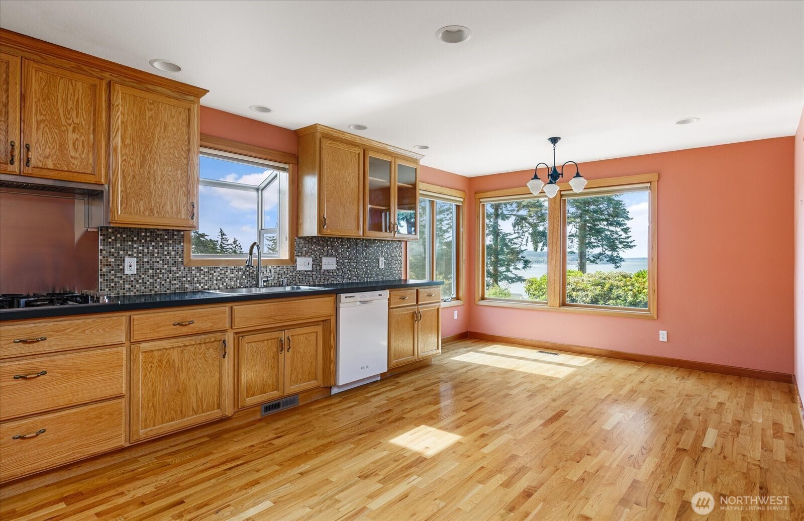 1563 Polnell Road Property Photo 7