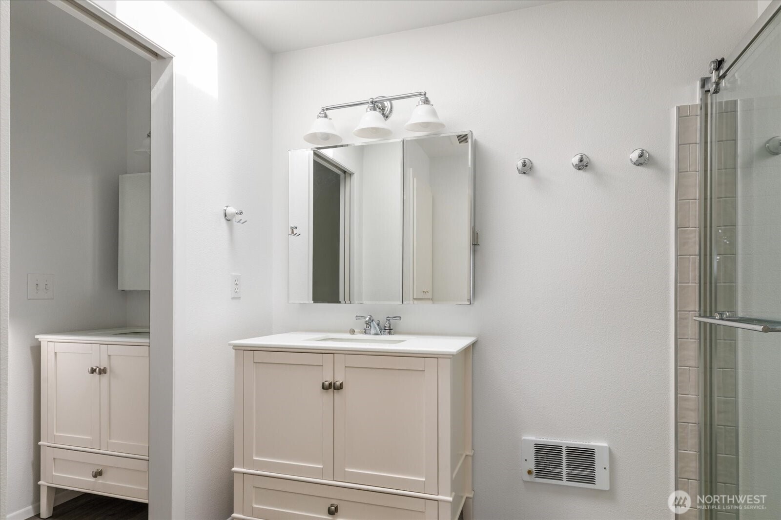 1563 Polnell Road Property Photo 17