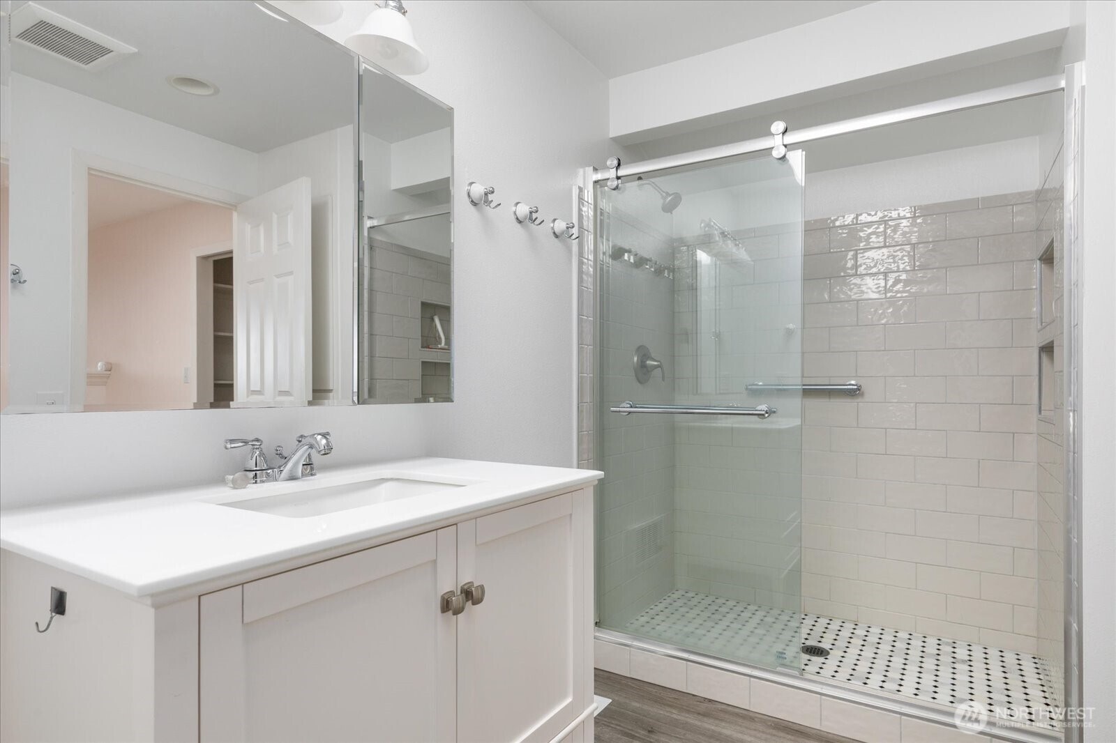 1563 Polnell Road Property Photo 18