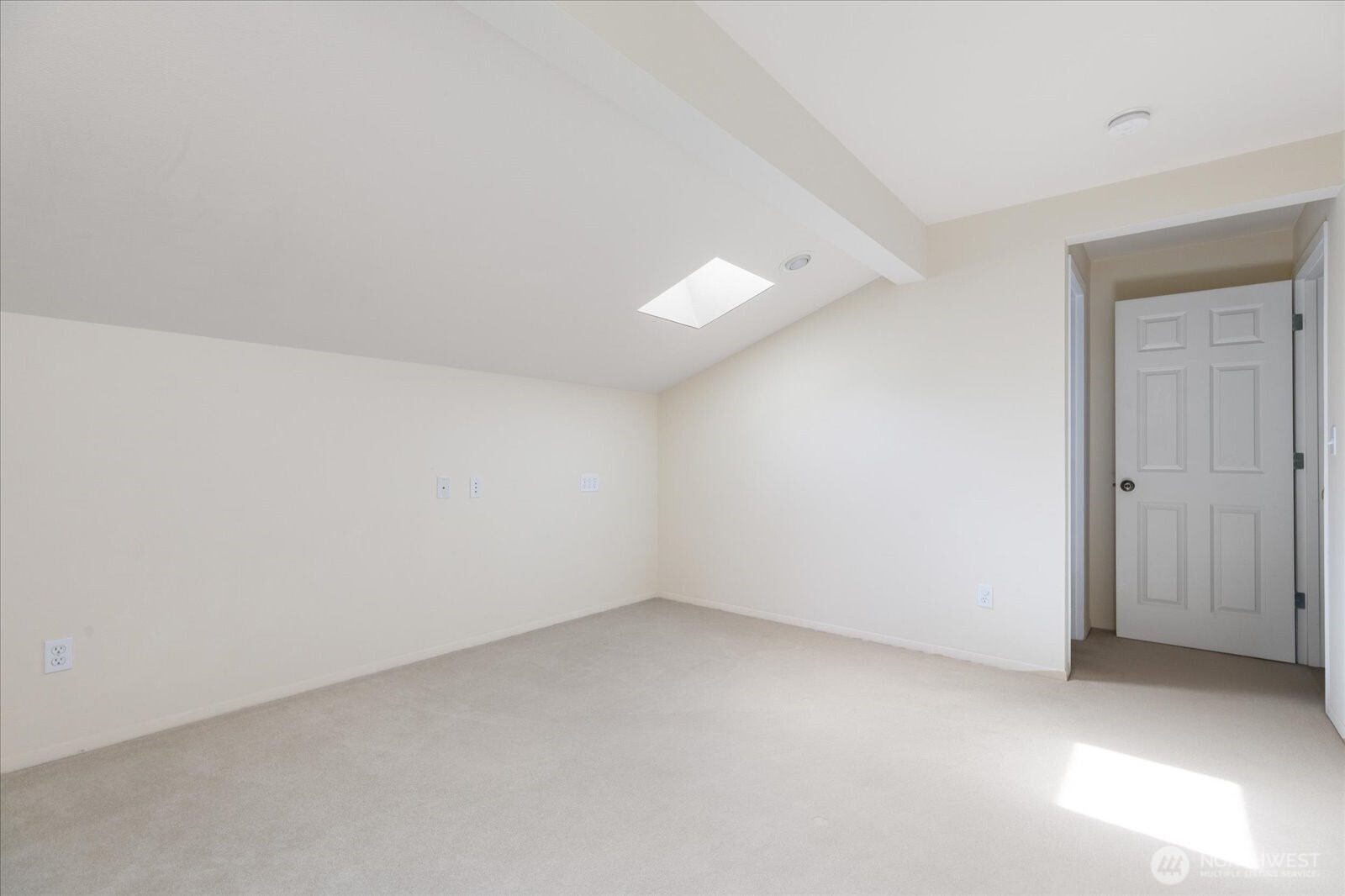 1563 Polnell Road Property Photo 23