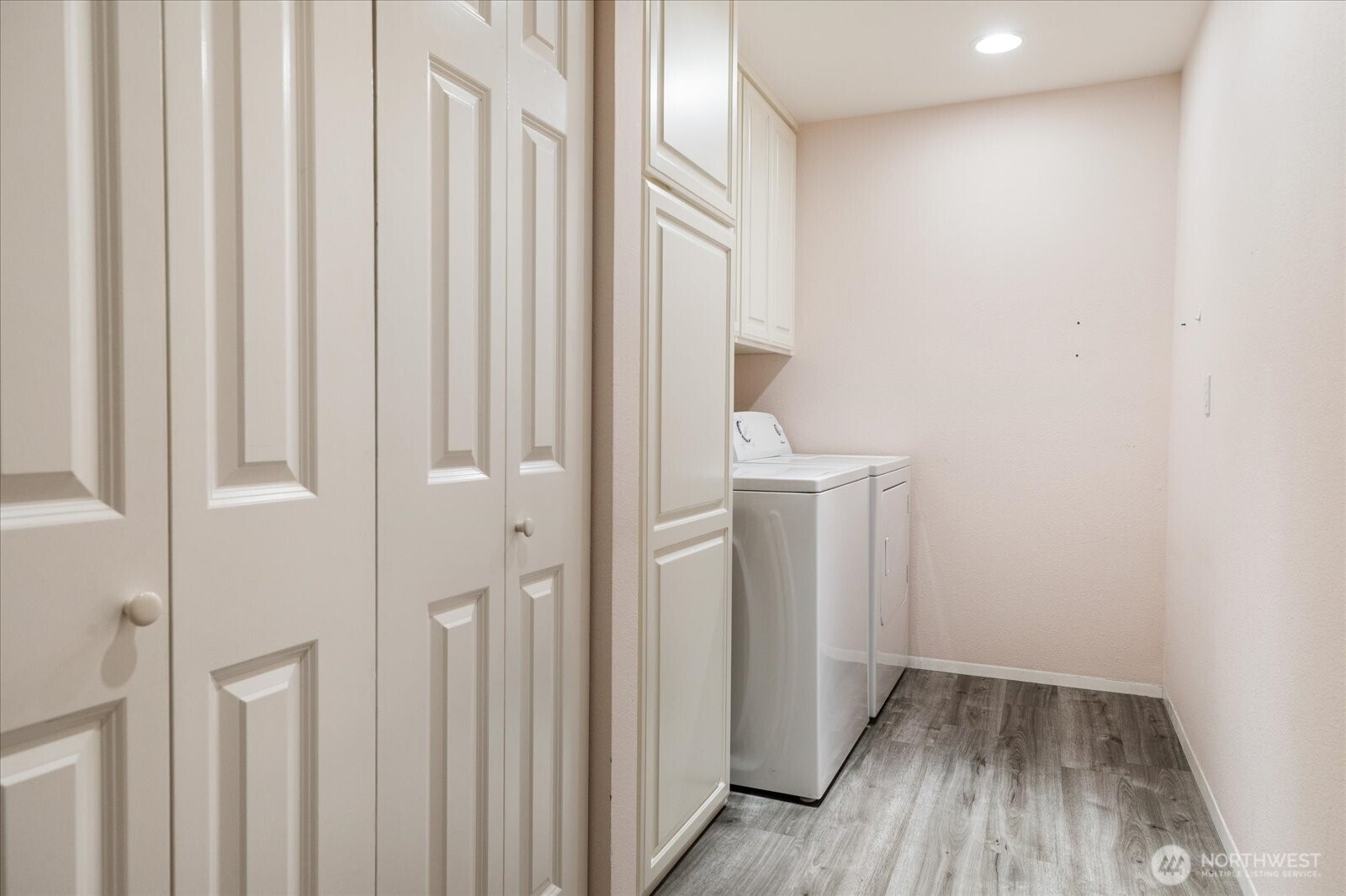 1563 Polnell Road Property Photo 28