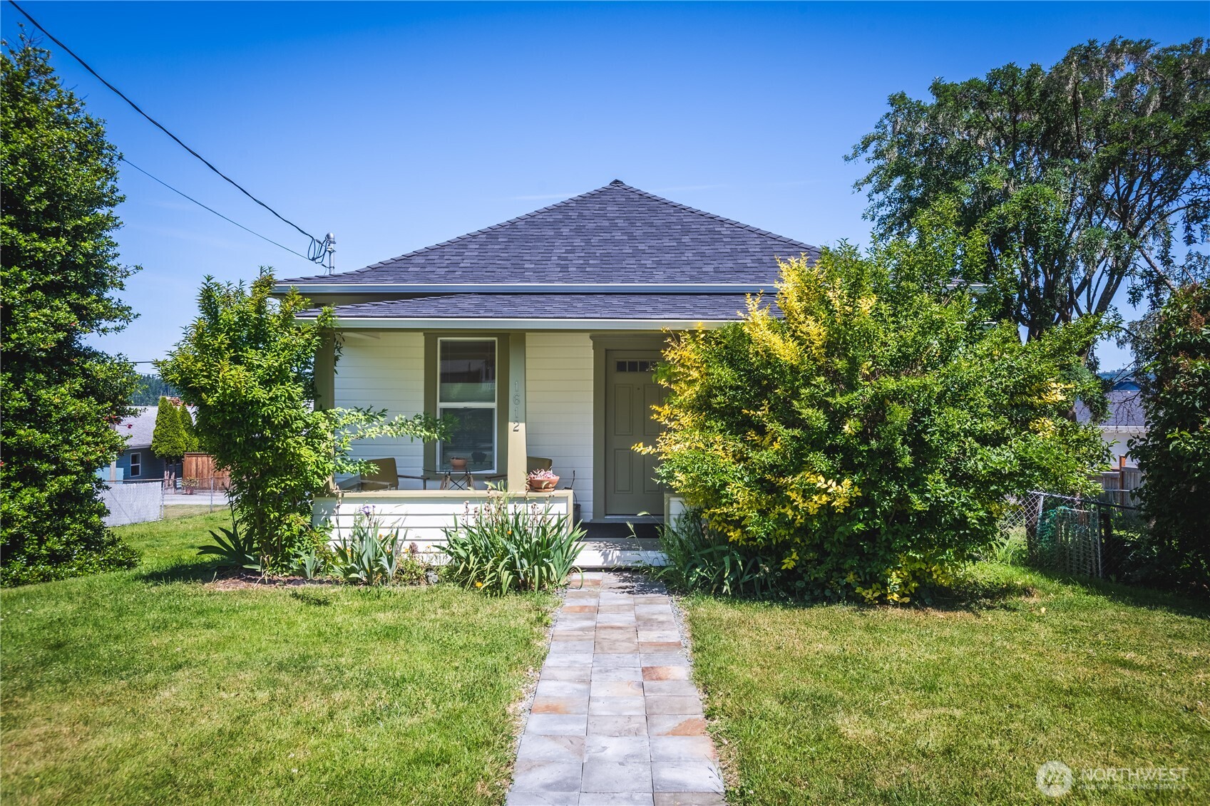 1612 7th Street Property Photo 2
