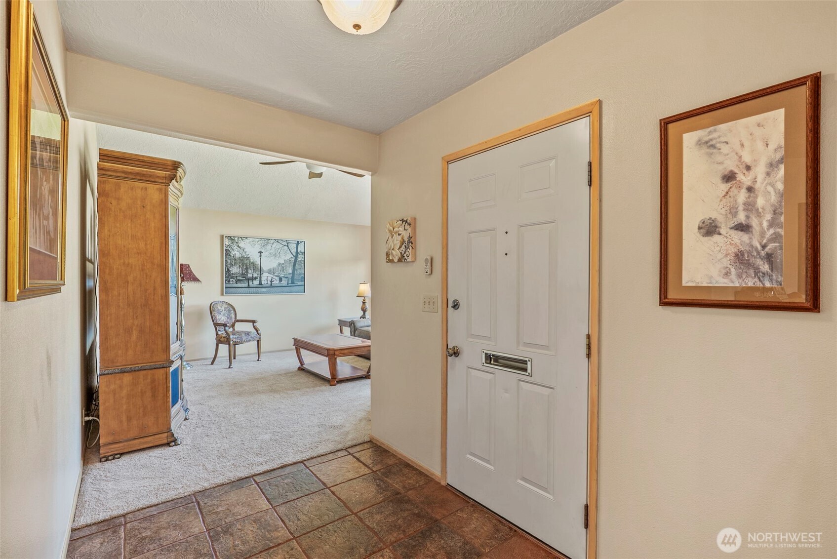 2951 Premiere Place Property Photo 6
