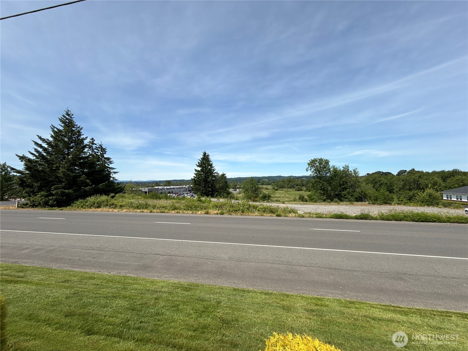 2520 Ne Kresky Avenue Property Photo 1