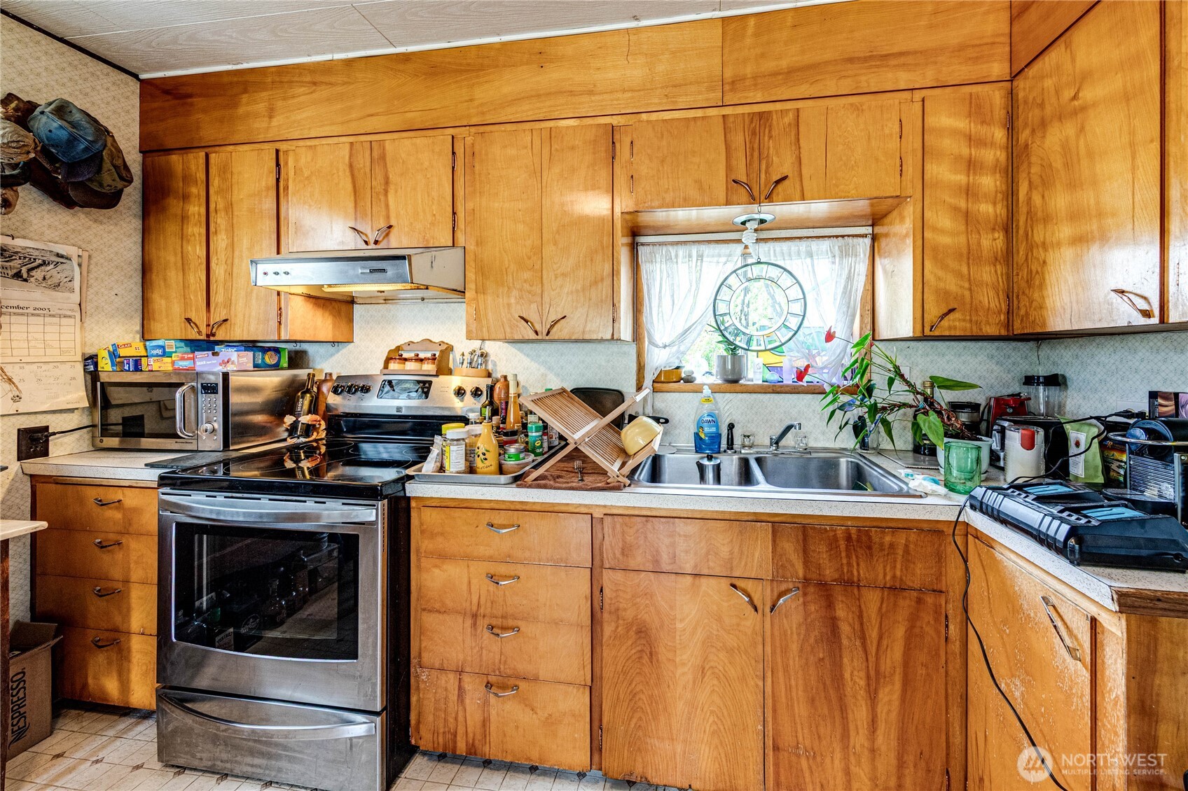 16672 Frontier Street Property Photo 8