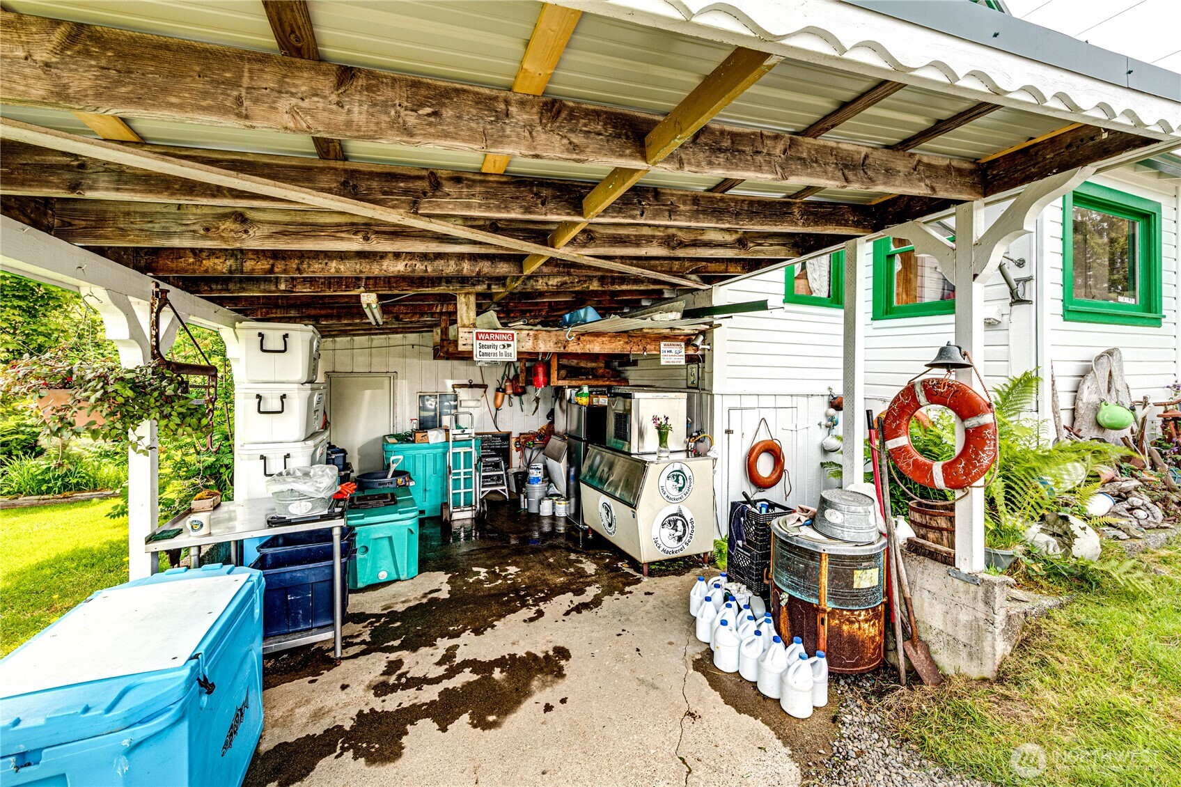 16672 Frontier Street Property Photo 15