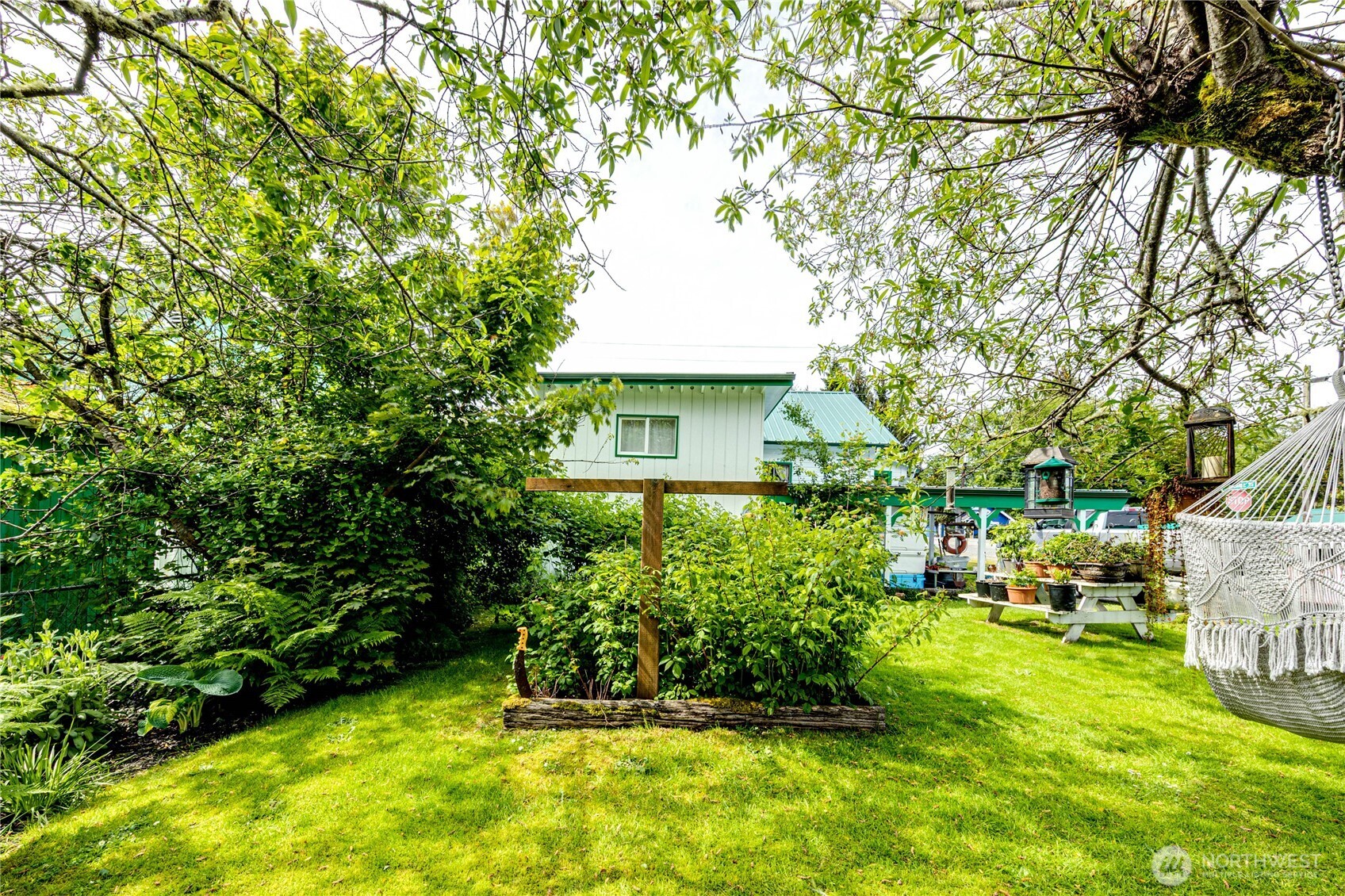 16672 Frontier Street Property Photo 23