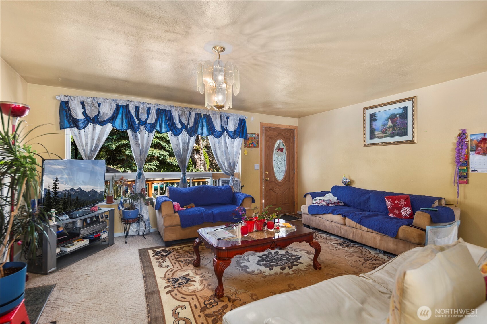 12421 2nd Avenue Property Photo 6