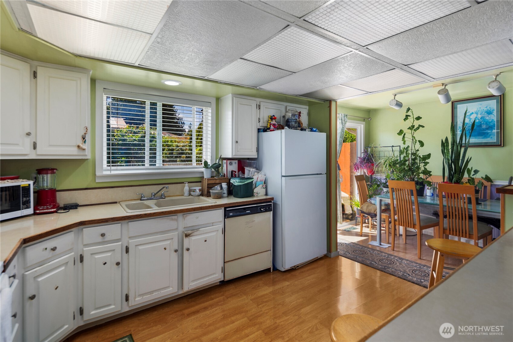 12421 2nd Avenue Property Photo 8