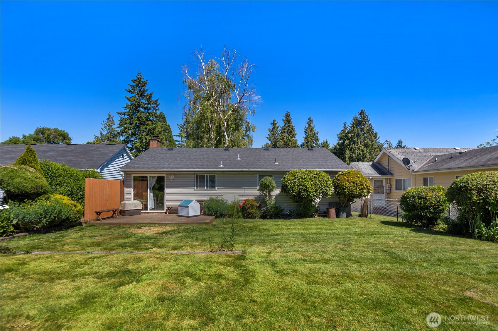 12421 2nd Avenue Property Photo 33