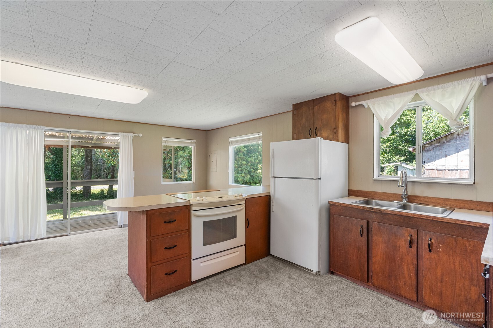 1634 First Avenue Property Photo 7