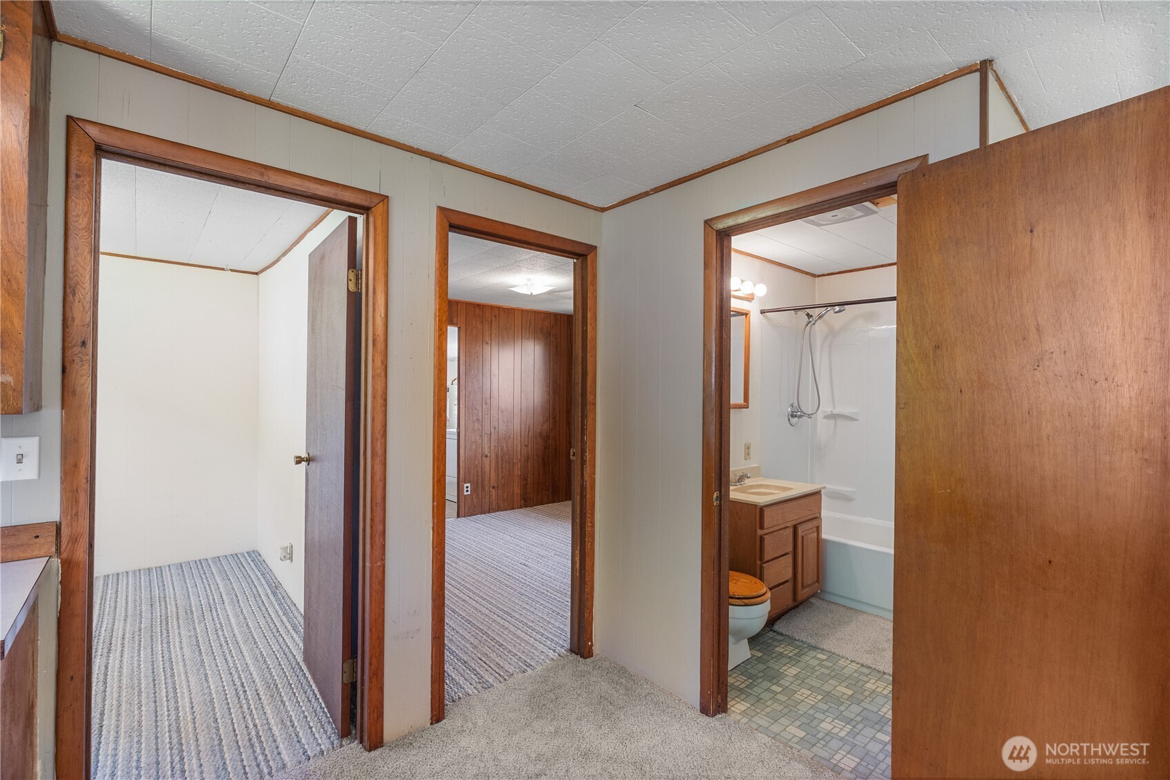 1634 First Avenue Property Photo 9