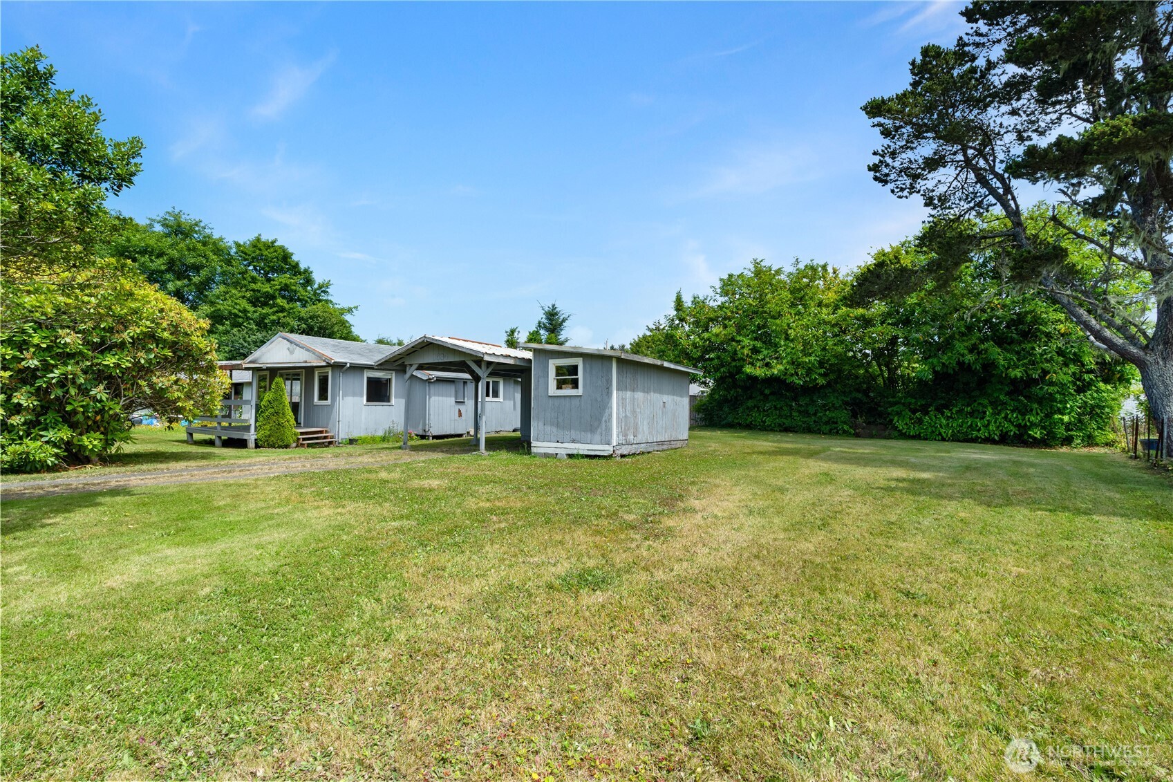 1634 First Avenue Property Photo 25