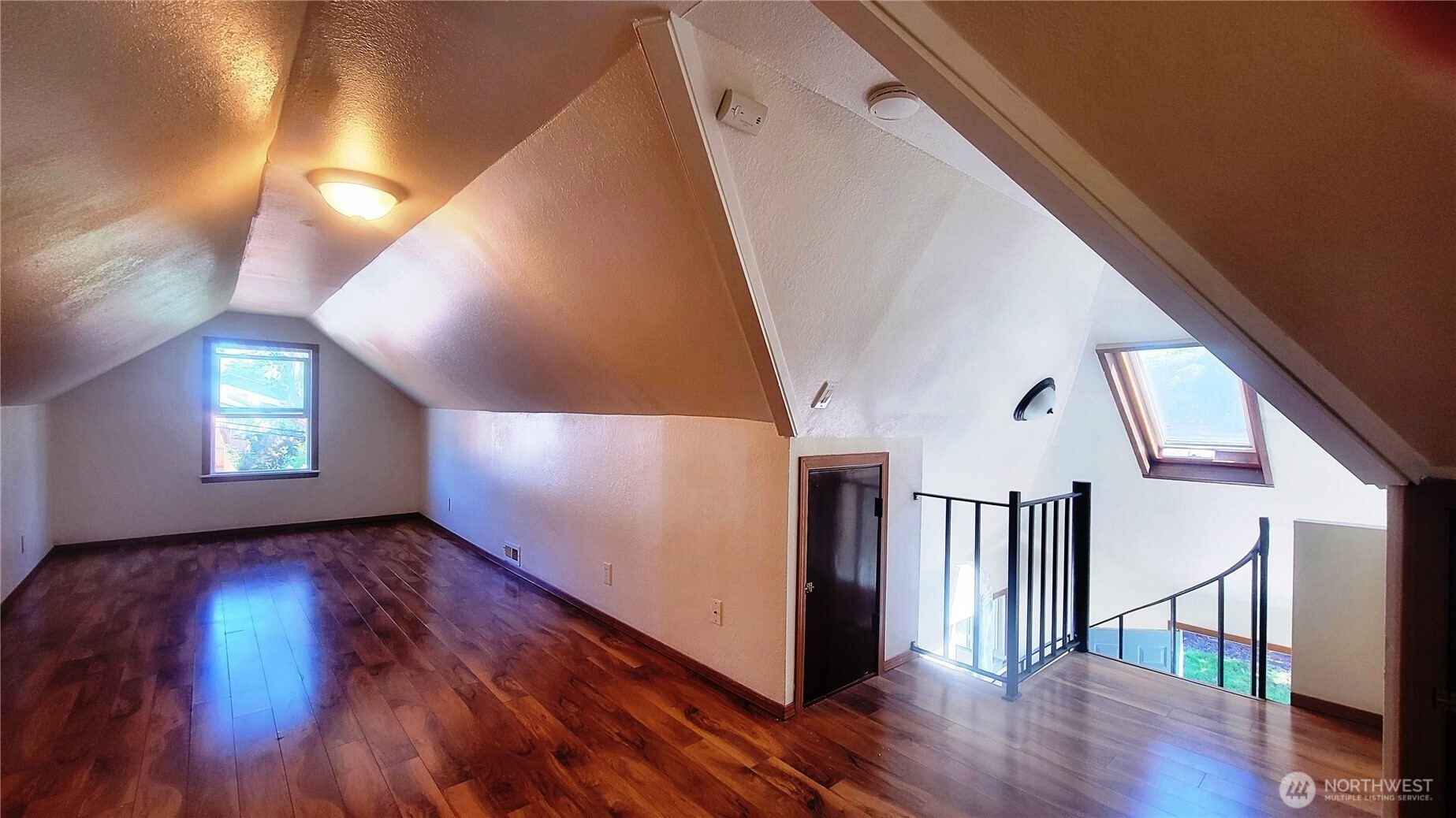 1618 112th Street Property Photo 5