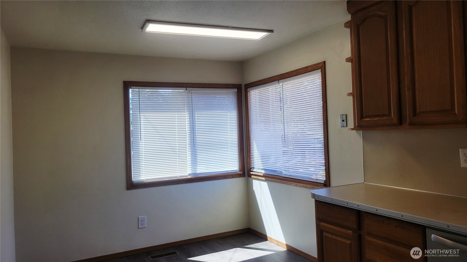 1618 112th Street Property Photo 7