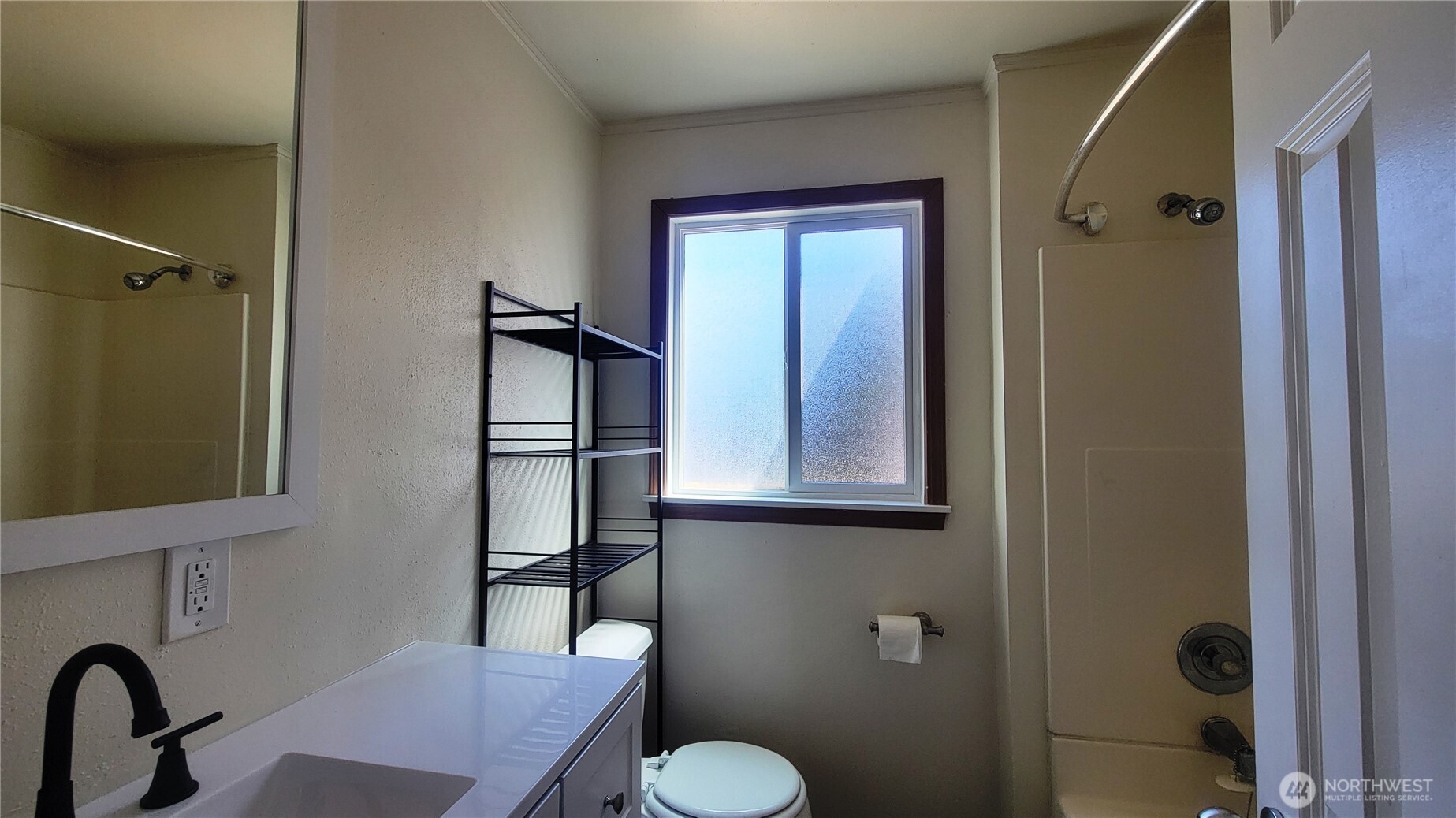 1618 112th Street Property Photo 8