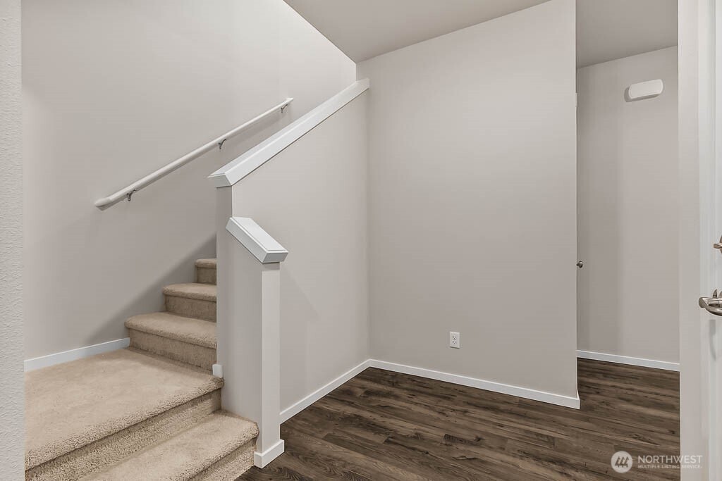 1801 S Mallard Way 8 Property Photo 2