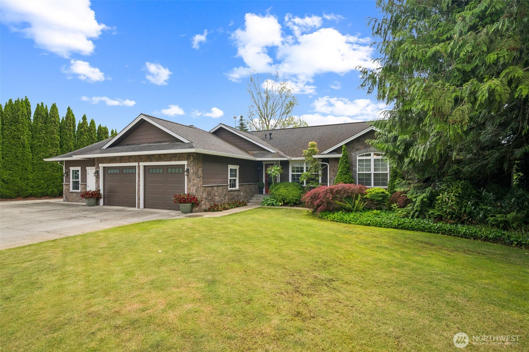 804 S Park Court Property Photo 1