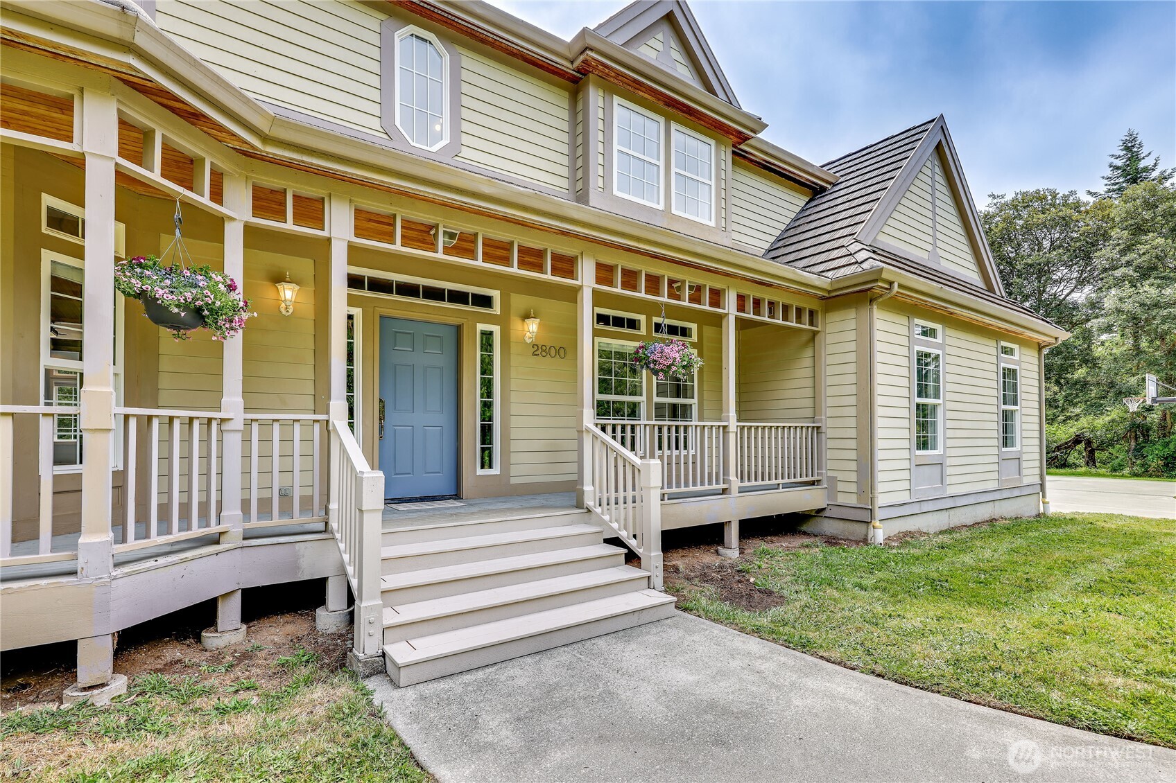 2800 Cliff Street Property Photo 5