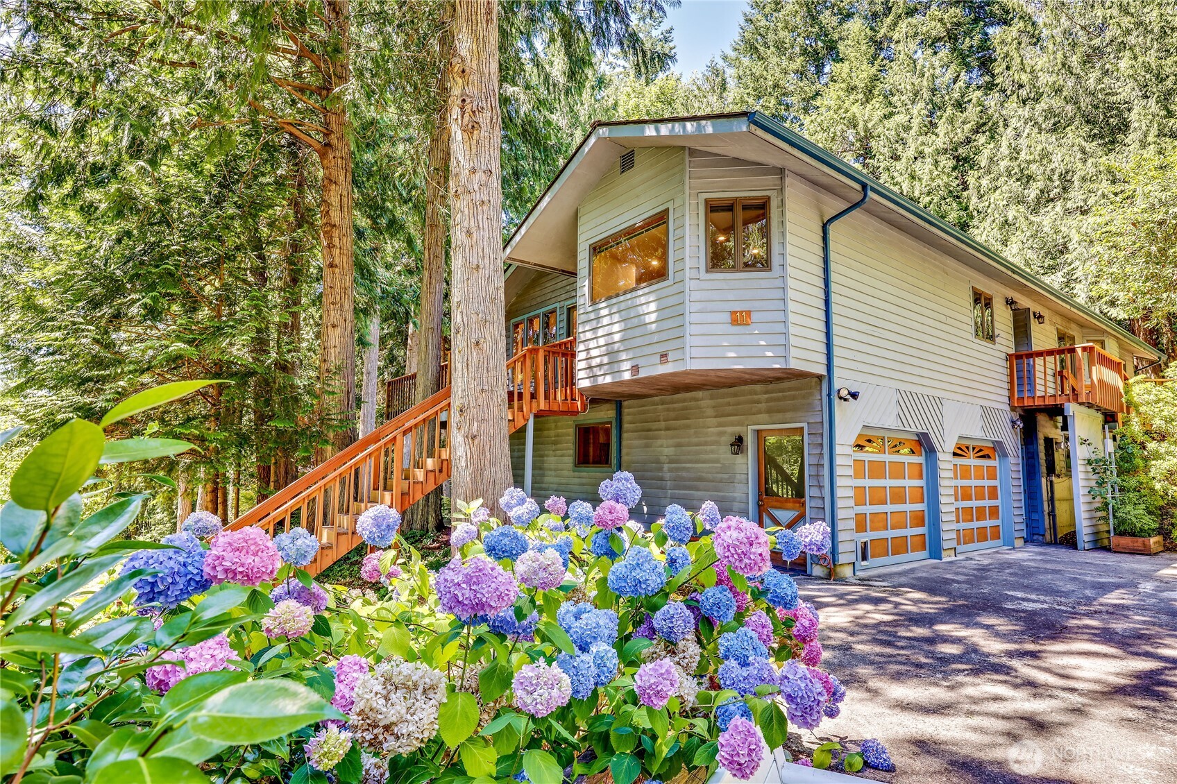 11 Bishop Hill Road Property Photo 1