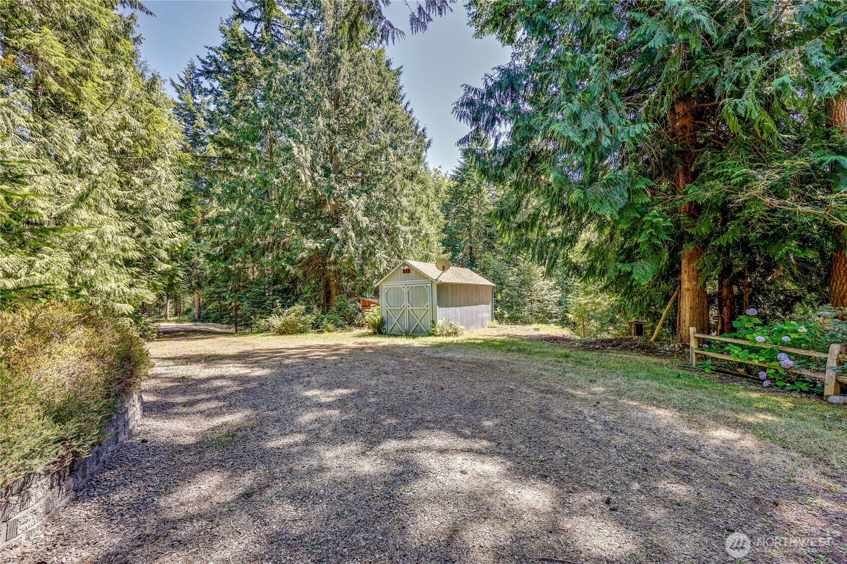 11 Bishop Hill Road Property Photo 32