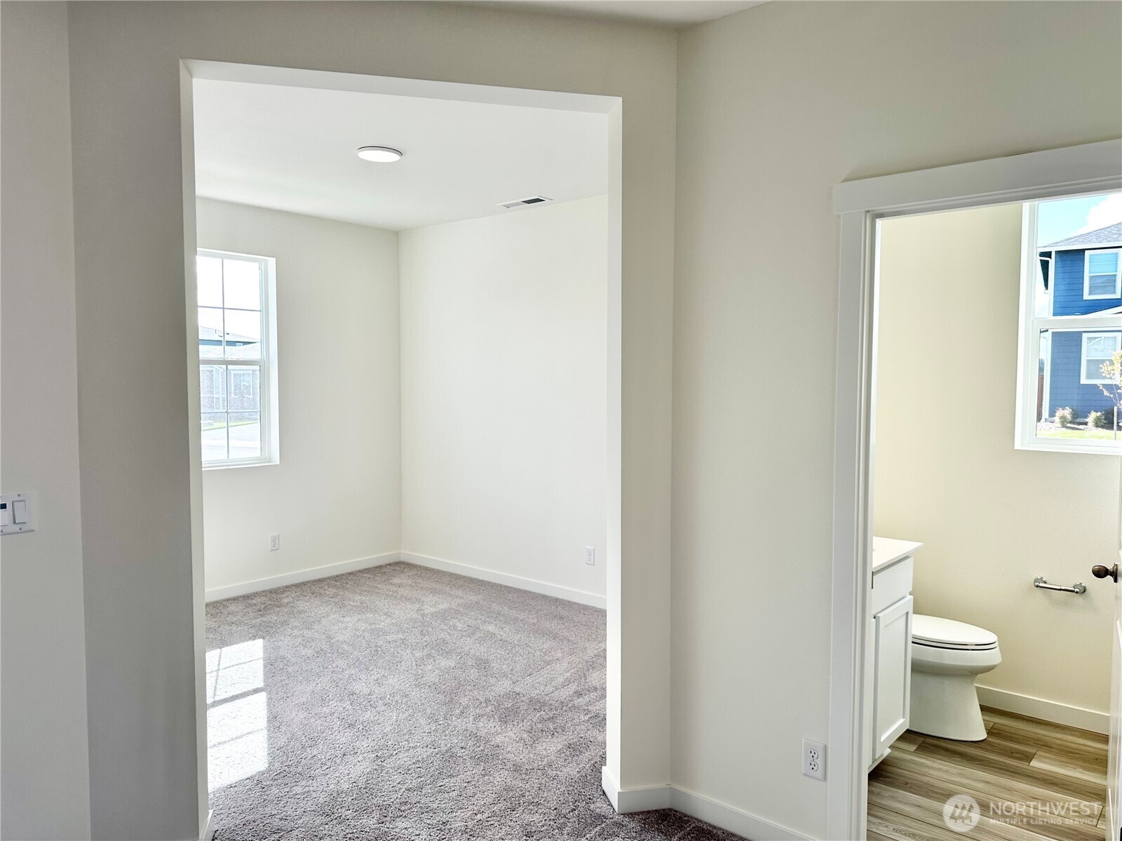 18526 136th Avenue 129 Property Photo 6