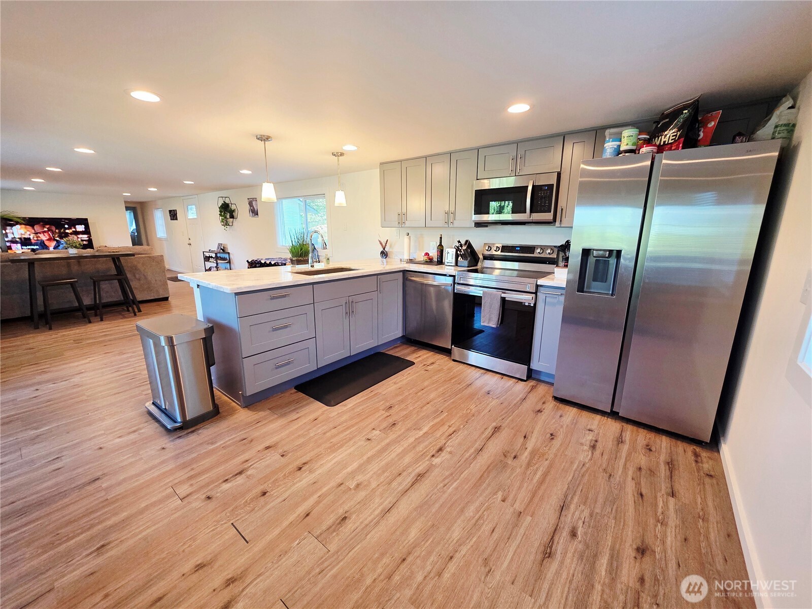 255 South Union Road Property Photo 6
