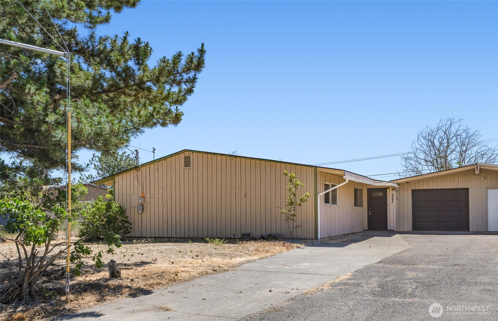 223 Carswell Drive Property Photo 1