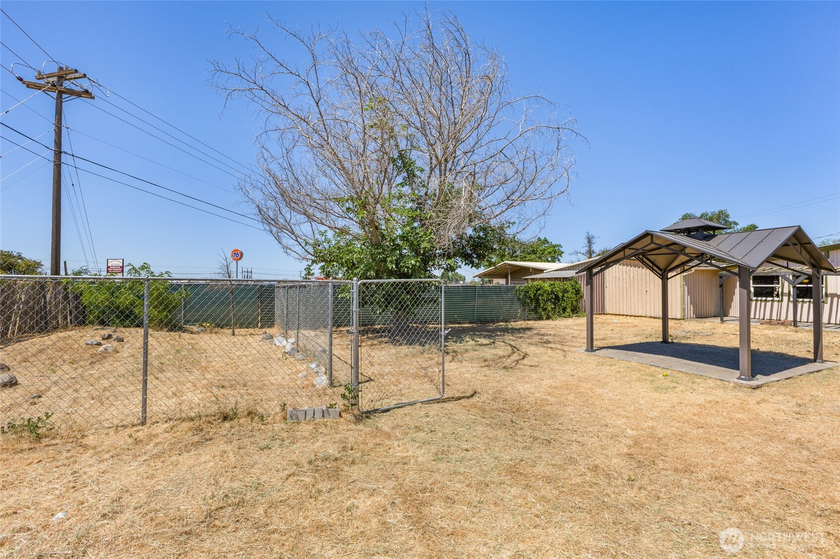 223 Carswell Drive Property Photo 23