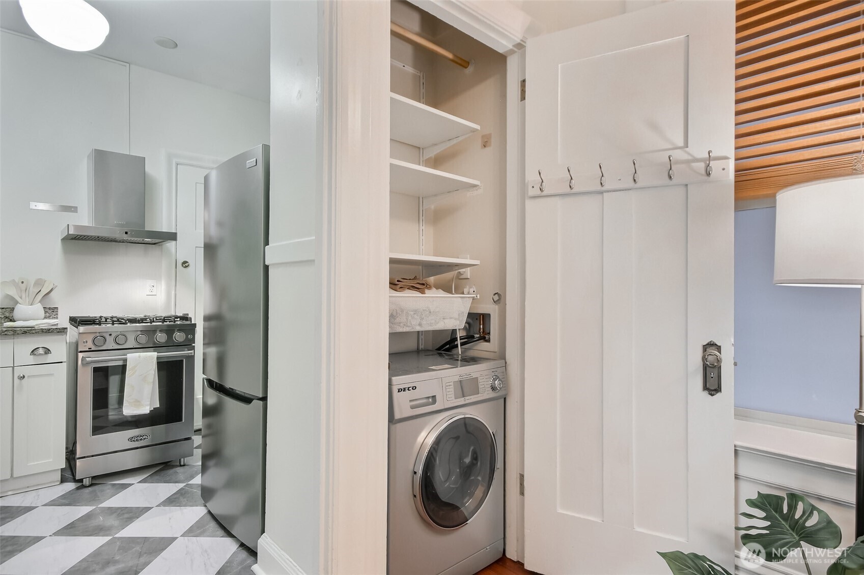 125 Warren Avenue B Property Photo 18