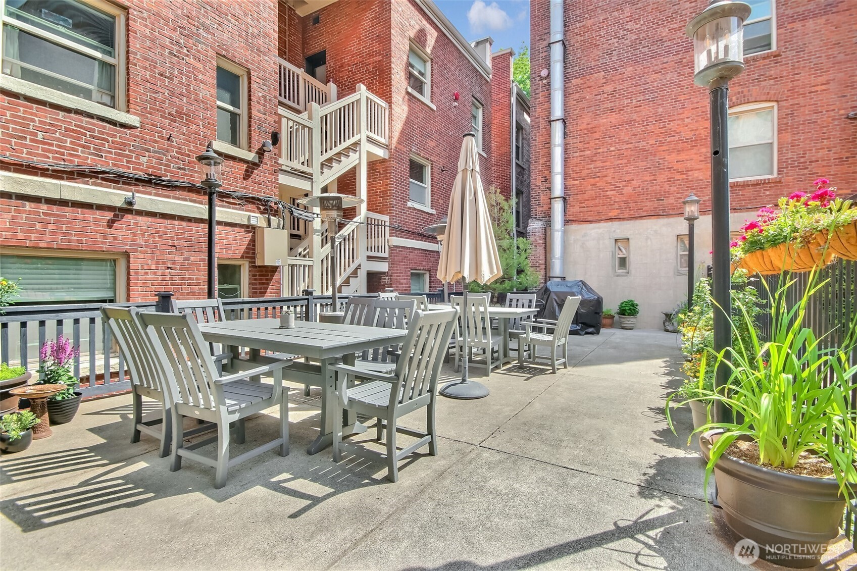 125 Warren Avenue B Property Photo 20