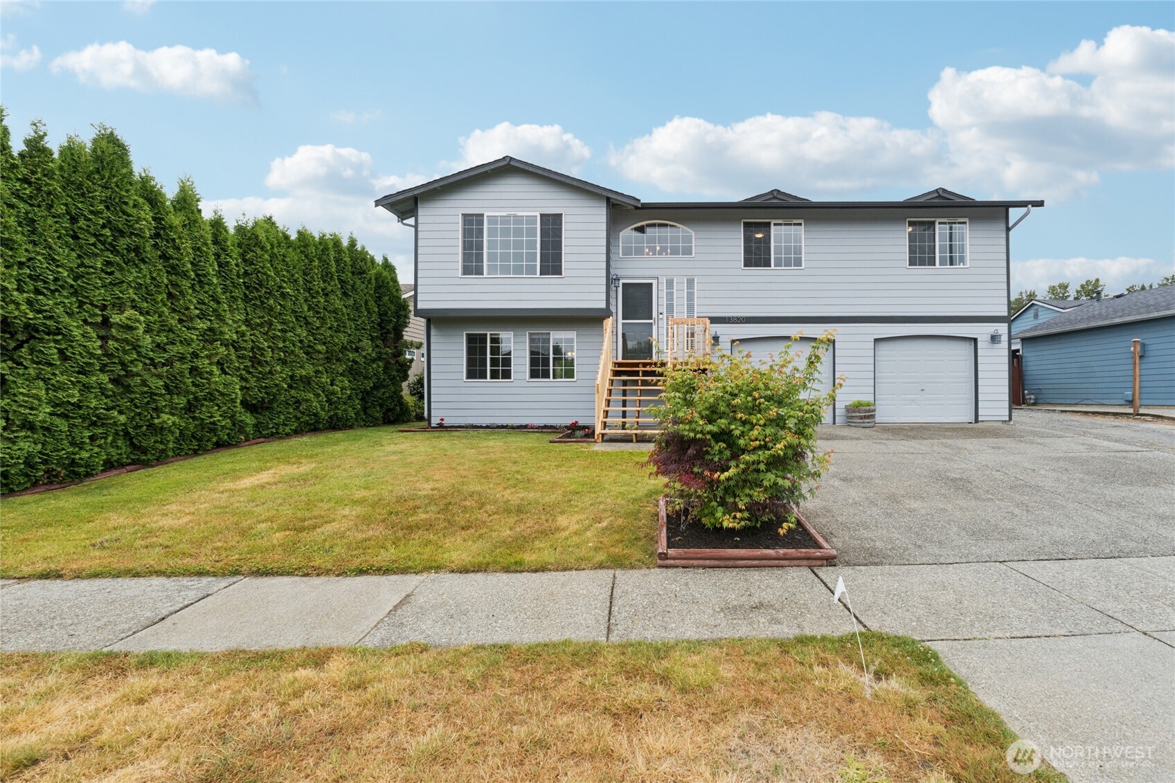 13820 51st Drive Property Photo 1